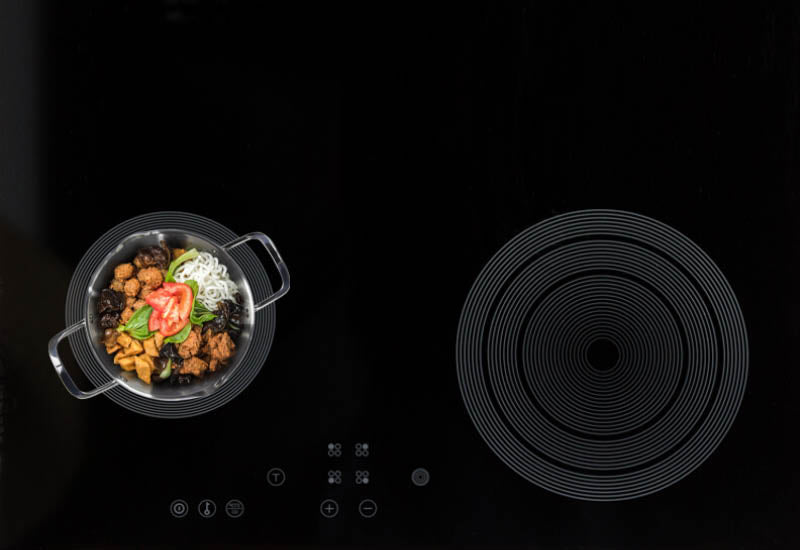 Vhodné pro použití na všech typech varných desek včetně indukce.