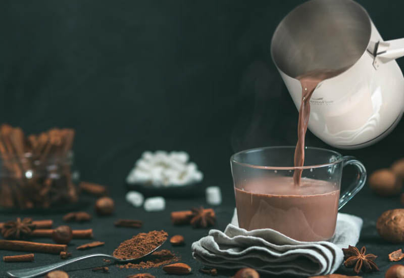 Třívrstvé dno pro dlouhou životnost a technologie ThermoFlow pro vynikající rozvod tepla.