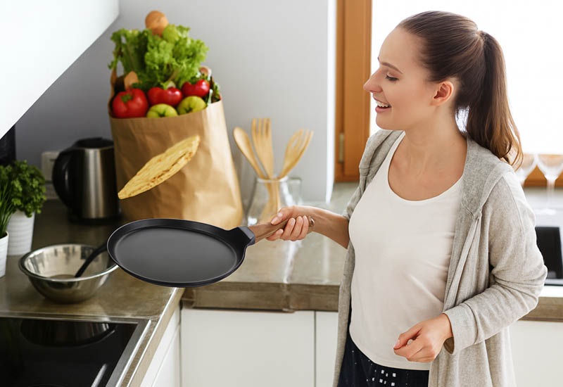 Vybrané kvalitní materiály pro rychlé vaření a dlouhou životnost nádobí.