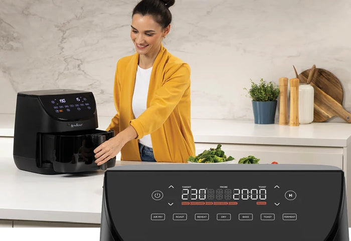 K dispozici je 7 různých programů a okénko pro sledování procesu vaření.