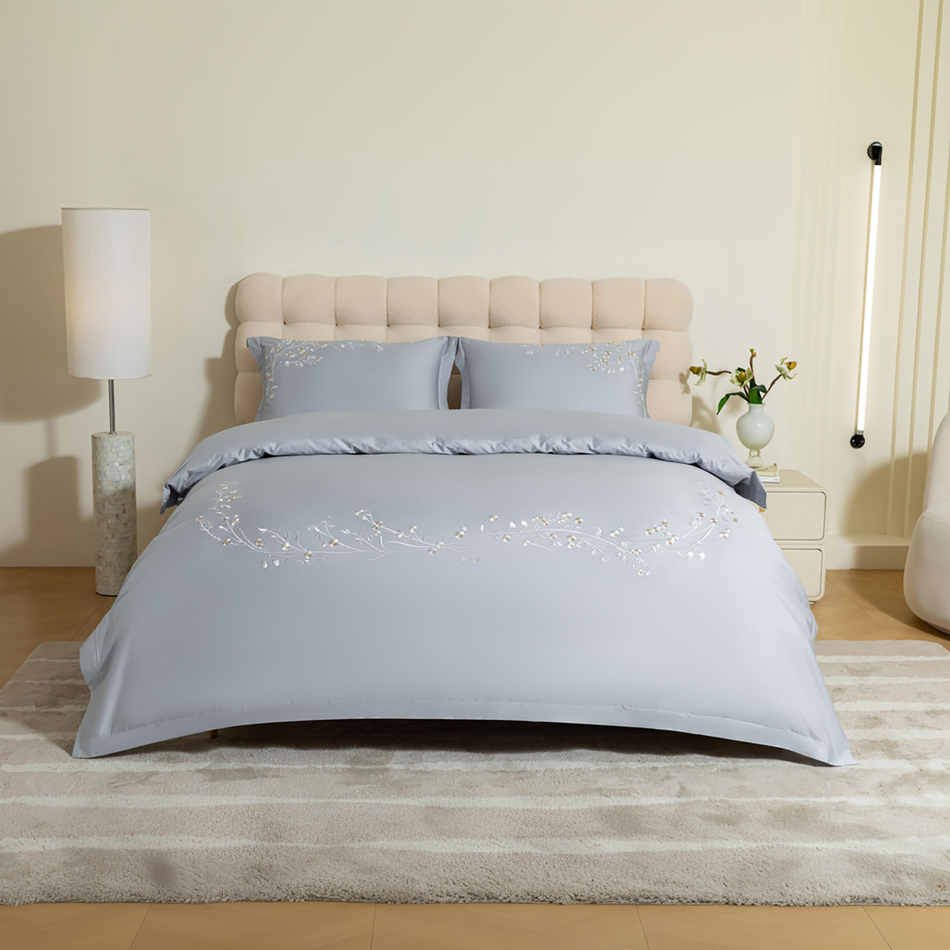 Bavlněné saténové vyšívané povlečení PREMIUM Iris